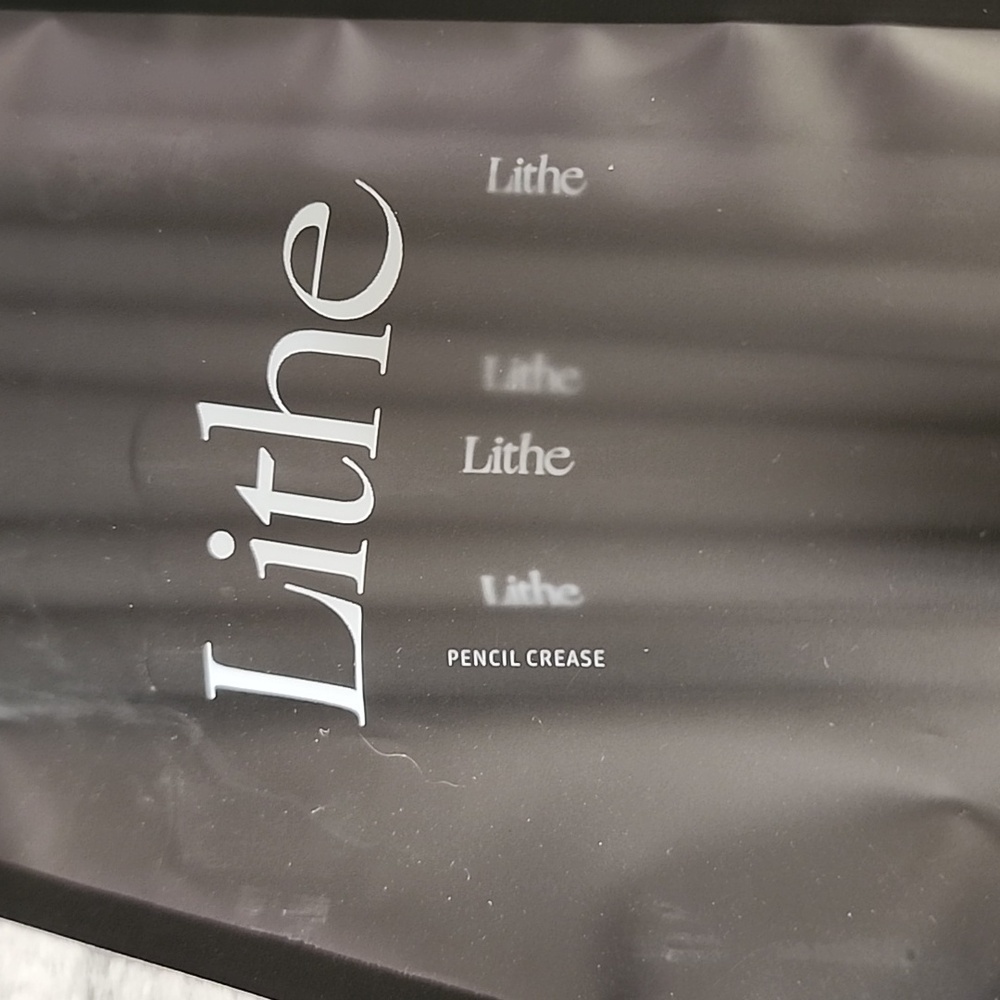 New Lithe Beauty Everyday Brush Set - Picture 3 of 5
